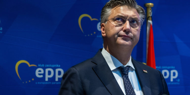 Plenkovićev ministar lajkao sporan status: Sada je sve obrisao