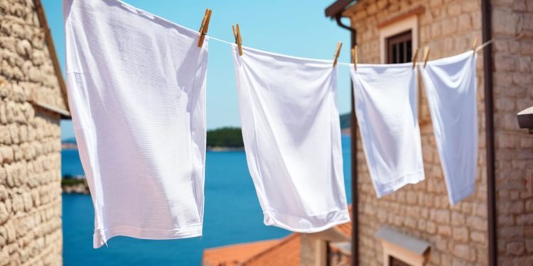 Pobuna Splićana i Hajdukovaca – Pozivaju na kontra prosvjed: “Split nikad nije bio dio terorističkog crnila, obisite bile zastave i lancune!”