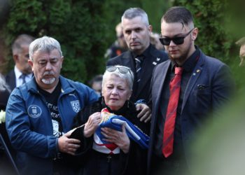 Pokopan vukovarski heroj Jean-Michel Nicolier: ‘Imali smo čast da nas je takav čovjek volio’