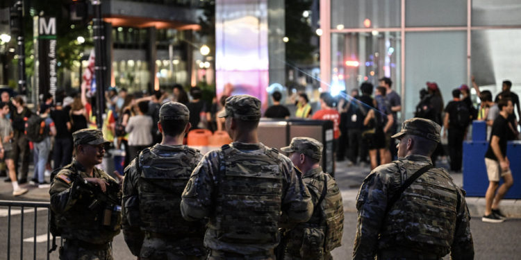 Policijski sat za mlade uveden u DC-u nakon tučnjave za Noć vještica — RT World News