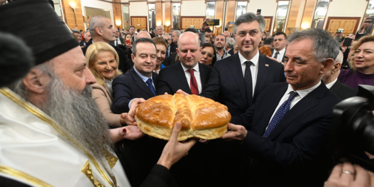 Porfirije je konačno pokazao svoje pravo lice i brojni Hrvati će se zaprepastiti: Sklopio je tajni pakt