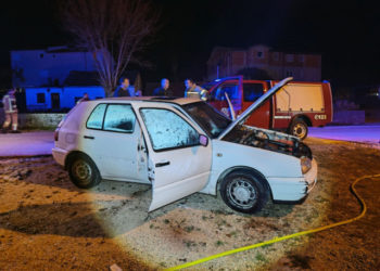 Požar na vozilu u Ljubuškom brzo ugašen