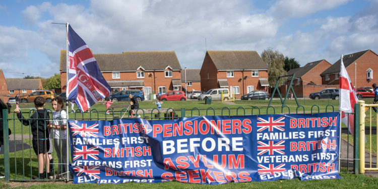 Procurio memorandum iz Ujedinjenog Kraljevstva ukazuje na nova mjesta za ugošćavanje ilegalaca — RT World News