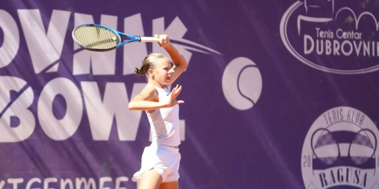 Produženi tie break do 10 i tamo, i amo. Jedan je dobila. Polina Car u polufinalu turnira parova na Festivalu Carlosa Moye!