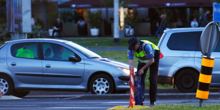 Prometna nesreća na križanju Ukrajinske i Sarajevske: Zakrčen promet