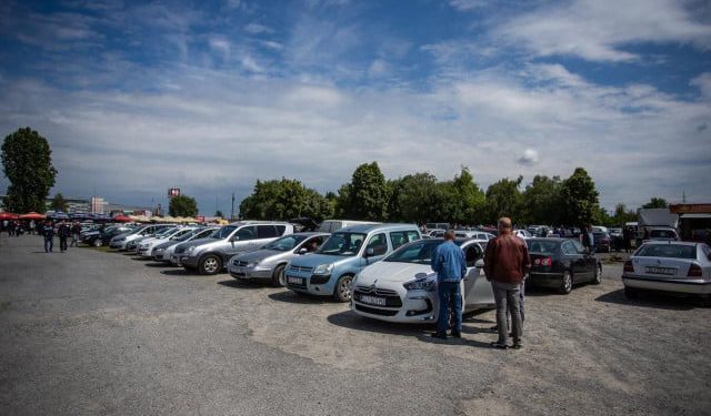 Rabljena vozila preplavila BiH, uvezeno 72 tisuće starih automobila