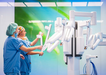 Robotska kirurgija: Novi standard sigurnosti i preciznosti u operacijskim dvoranama