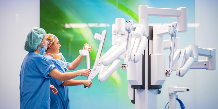 Robotska kirurgija: Novi standard sigurnosti i preciznosti u operacijskim dvoranama