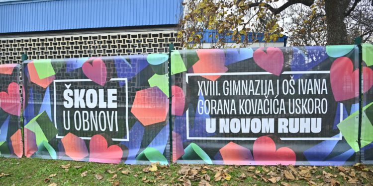 Roditelji i Grad za stolom: Svaki mjesec će dobivati izvješća o obnovi škole u Mesićevoj