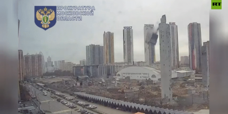 Rušenje skijaške rampe katastrofalno nije uspjelo izvan Moskve (VIDEO) — RT Rusija i bivši Sovjetski Savez