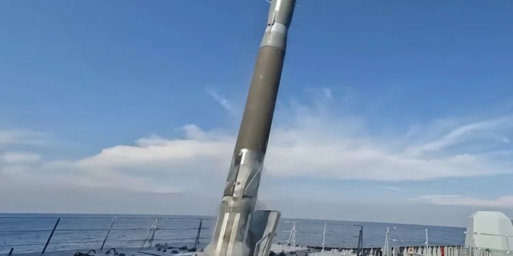 Rusija lansirala novu i rijetku protubrodsku raketu na kopnenu metu u Ukrajini