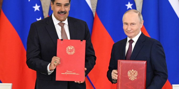 Rusija šalje rakete Venezueli dok se pripremaju za mogući američki napad