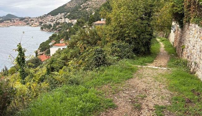 SPOJNA CESTA Naselje Sveti Jakov nadomak Dubrovnika godinama je bilo prometno izolirano, no stvari se mijenjaju!