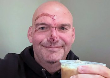 Senator John Fetterman dijeli fotografiju oporavka nakon hospitalizacije srca