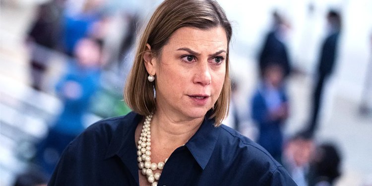 Senator Slotkin šuti o komentarima Trumpovog čuvara nakon napada u DC-u