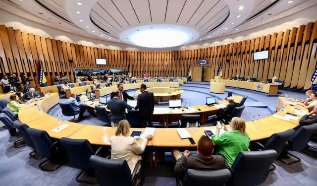 Sjednica Doma naroda prekinuta zbog HDZ-a