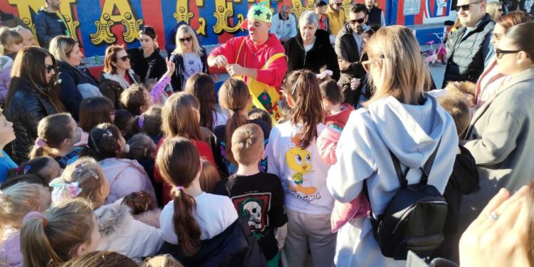 Slobodna Dalmacija – Ajmo dobri ljudi, sponzori velikog srca… Evo kako možete pomoći djeci s autizmom, a usput se i jako dobro zabaviti