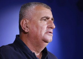 Slobodna Dalmacija – Bulj ne miruje ni u Vukovaru, ‘opleo’ po Pupovcu: ‘Blokirajte Srbiju! Četnik Vučić mora dati…’ Zamjera i Milanoviću