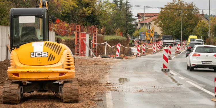 Slobodna Dalmacija – Dicmo, Dugopolje, Klis, Muć, Lećevica… ‘Pola’ Zagore bez vode: ‘Nastala havarija! Radit ćemo cijeli dan’