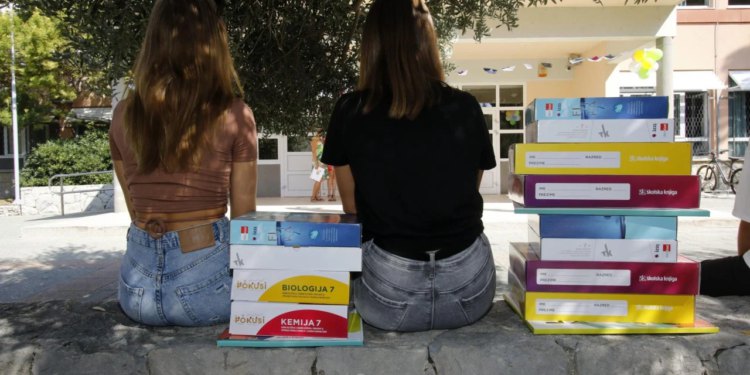 Slobodna Dalmacija – Doznali smo kada roditelji Splita i okolice mogu očekivati svoj obećani novac: ‘Bit će to krasan poklon za Božić…’