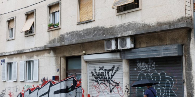 Slobodna Dalmacija – Je li ovo moguće?! Iznajmljuju mizeran stančić u Splitu bez