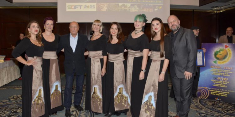 Slobodna Dalmacija – Na Festivalu turizma među nagrađenima i naš Feđa Klarić, ‘Krila Oluje’, Splitski mandolinski kvartet, ‘Mirabela’…