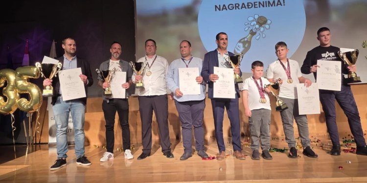Slobodna Dalmacija – Najbolje vino stiglo iz Iloka, šampion među crnima je Merlot Škaulj 2017.