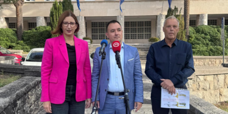 Slobodna Dalmacija – Puljkovi vijećnici optužuju: Šuta vraća lisice u kokošinjac, dovodi ljude koji su sudjelovali u najvećoj prevari Splita