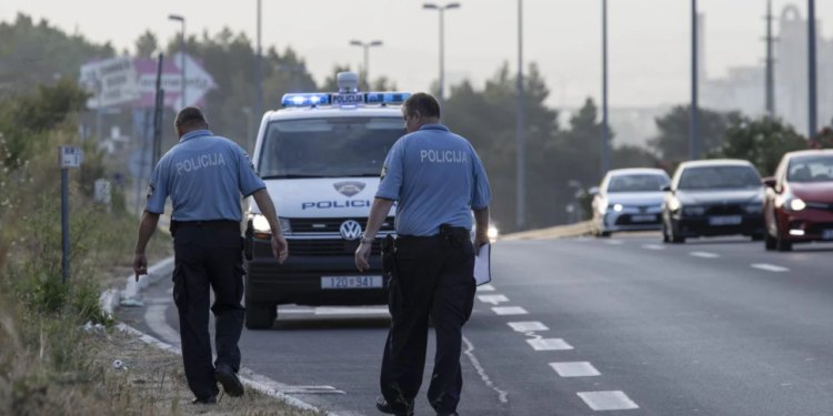 Slobodna Dalmacija – U samo deset minuta dvije prometne nesreće kod ulaza u Split; ozlijeđene dvije osobe, zatražile su liječničku pomoć…