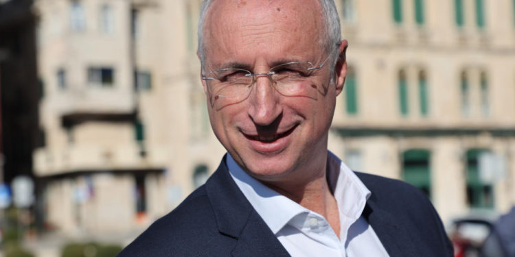 Slobodna Dalmacija – VIDEO Puljak se opet oglasio: ‘Ovo bi trebalo zabrinuti svakog razumnog i dobronamjernog čovjeka. Ako mi šutimo…’