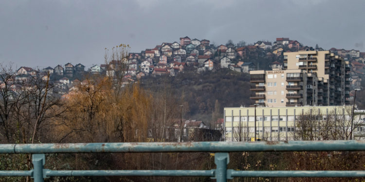 Snajperski safari: Plaćali da sa srpskih položaja pucaju po civilima