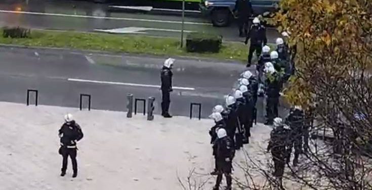 Ponovno sačekuša u Crnoj Gori: "Kamenjem zasuli kolonu hrvatskih navijača pa pobjegli u šumu"