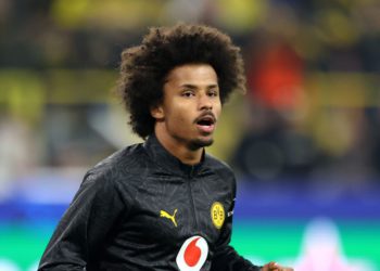 Šok Adeyemi, pronađen u posjedu ilegalnog oružja: stiže rekordna kazna