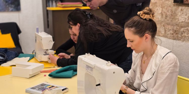 Splićani, znate li da u Zoni možete šivati, igrati i družiti se?