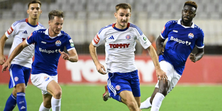 Sportske novosti – Bijeli će glavninu priprema za Jadranski derbi odraditi bez cijele jedne momčadi! Jedno se pod svaku cijenu želi izbjeći