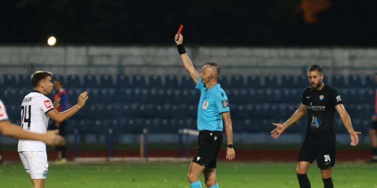 Sportske novosti – Dobili rekordni peti crveni karton, ali i po prvi put sačuvali čistu mrežu: ‘Idemo pobijediti Lokomotivu’
