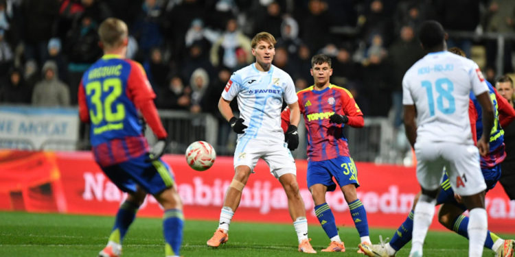 Sportske novosti – Hajdukov golobradi bedem susreo se s procesom odrastanja, možda je vrijeme da leđa podmetnu stariji kolege