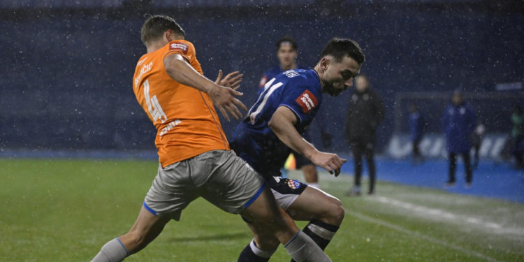 Sportske novosti – Kovačević je dobro pripremio momčad, ali prava je enigma zašto je ljetno pojačanje nedodirdljivo u prvoj momčadi