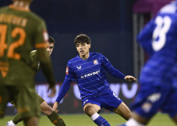 Sportske novosti – Kroz maksimirske zidine dopire kako u svlačionici ipak vrije. Lista nezadovoljnika je sve veća