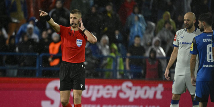 Sportske novosti – Mateo Erceg sudi jadranski derbi Rijeke i Hajduka