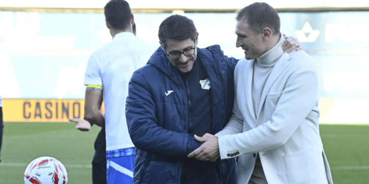 Sportske novosti – Sanchez nakon remija: Morao sam odmoriti neke igrače. Jelavić: Mogli smo proći i bolje