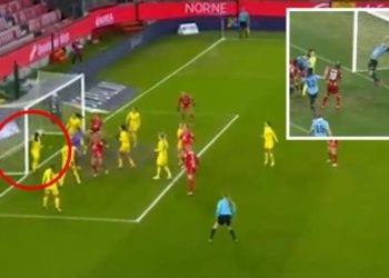 Što se ovdje događa? Apsurdan rukomet… Suarez stil!