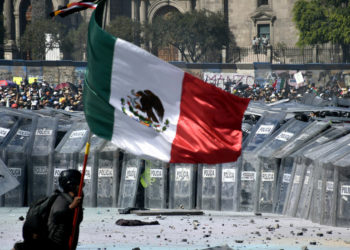 Sukobi su izbili tijekom prosvjeda ‘Gen Z’ u Mexico Cityju (VIDEO) — RT World News