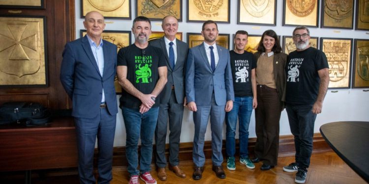 Šuta se sastao s dr. Vrdoljakom i članovima Bradate aukcije