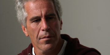 Sve luđe: Epstein želio kontaktirati Putina i Lavrova kako bi ih savjetovao oko Trumpa