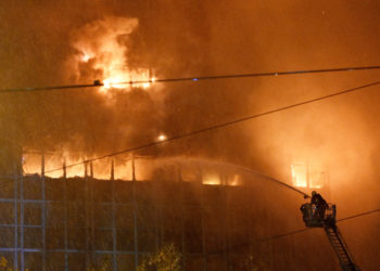 Svjedok koji je zvao vatrogasce o požaru Vjesnika: ‘Prvo se ovo dogodilo i onda sam vidio da gori’