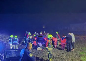 Teška nesreća u Podravini: Izvlačili unesrećene iz totalno smrskanog vozila