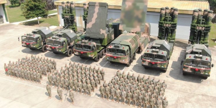 Tihi transfer kineskog oružja u Azerbajdžan ukazuje na zatezanje ovog odnosa