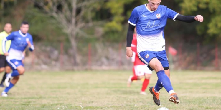 Tri zaostatka i gotova jesen. Jure Lovrić Faraon, juri Grk, lovi Žrnovo. Rat u Gospinom polju