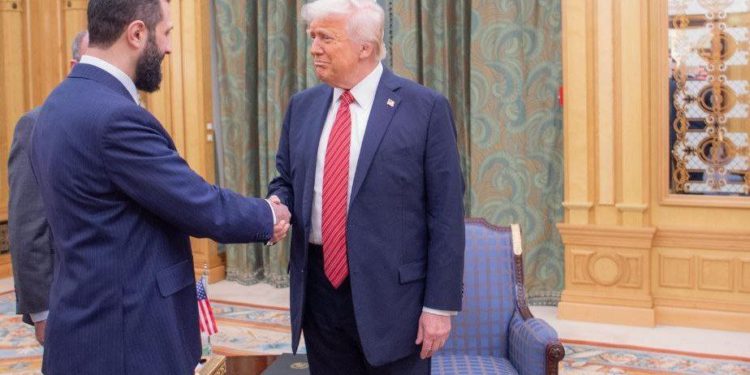 Trump će u Bijeloj kuću ugostiti čelnika Sirije, nekoć radikalnog islamista